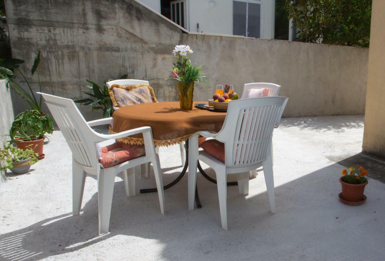 Apartments Mihic Makarska Extérieur photo